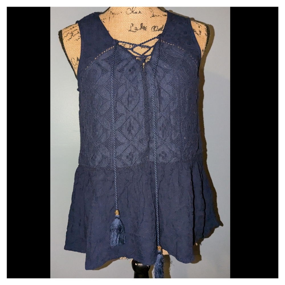 Knox Rose eyelet crochet lace tank top smalll